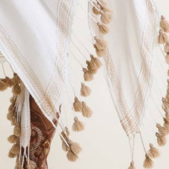 Kimono Boho Tassel Off-white/tan Free Earrings! NEW - Picture 5 of 5